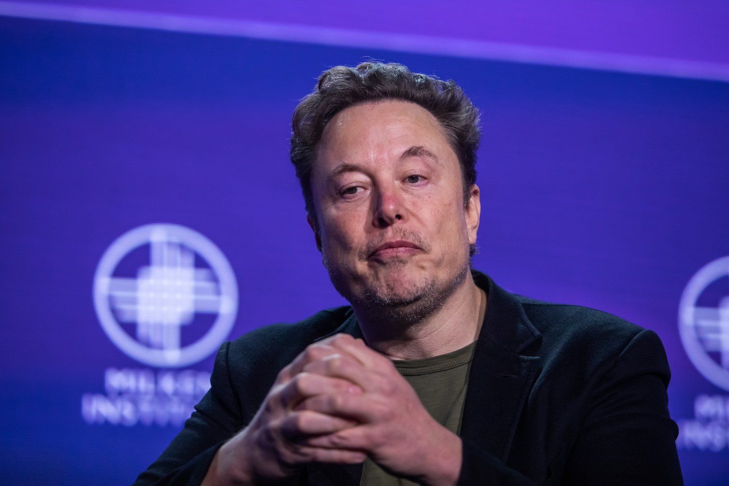 Report Claims Advertisers Will Flee Elon’s X Next Year, Tanking Revenue Even Further