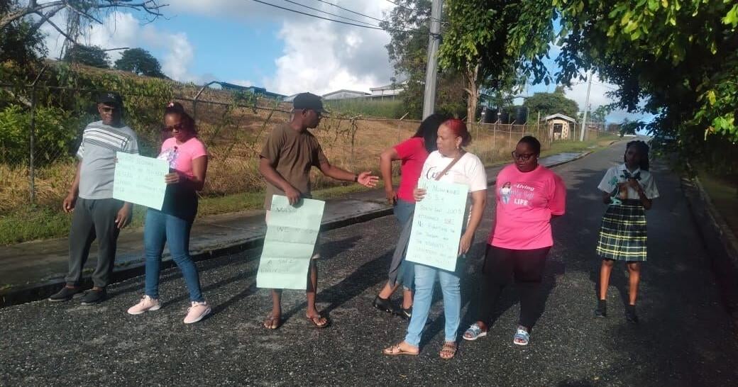 Mayaro school protesters claim neglect | Local News | trinidadexpress.com