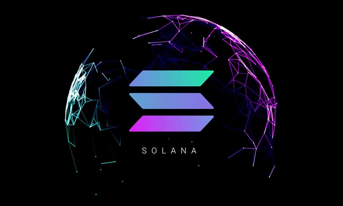 Solana (SOL) Coin Plunges 3% While Related Memecoins Triumph – Are Investors Diverting Their Interests?