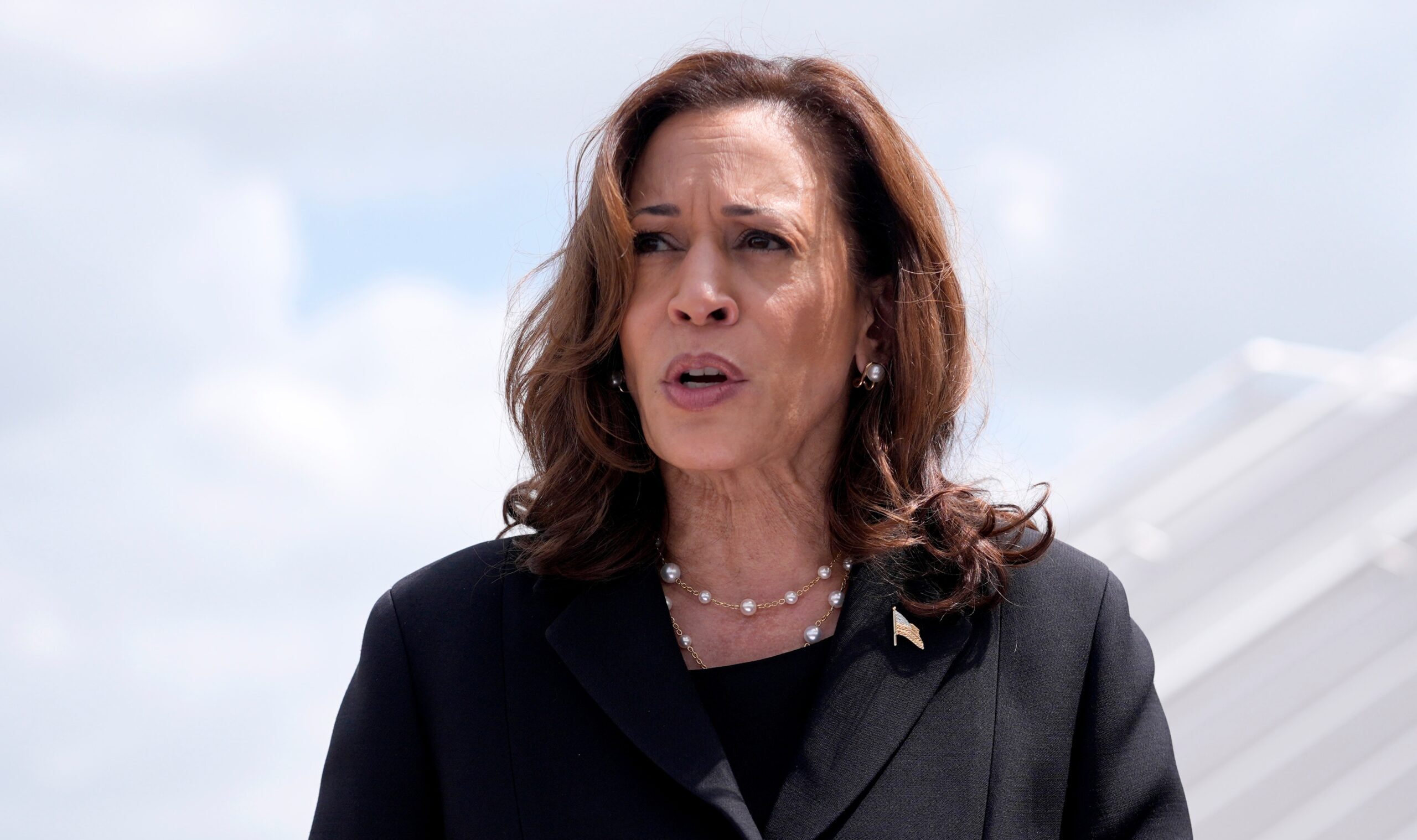 NYT-Siena Poll Marks End of Harris Surge