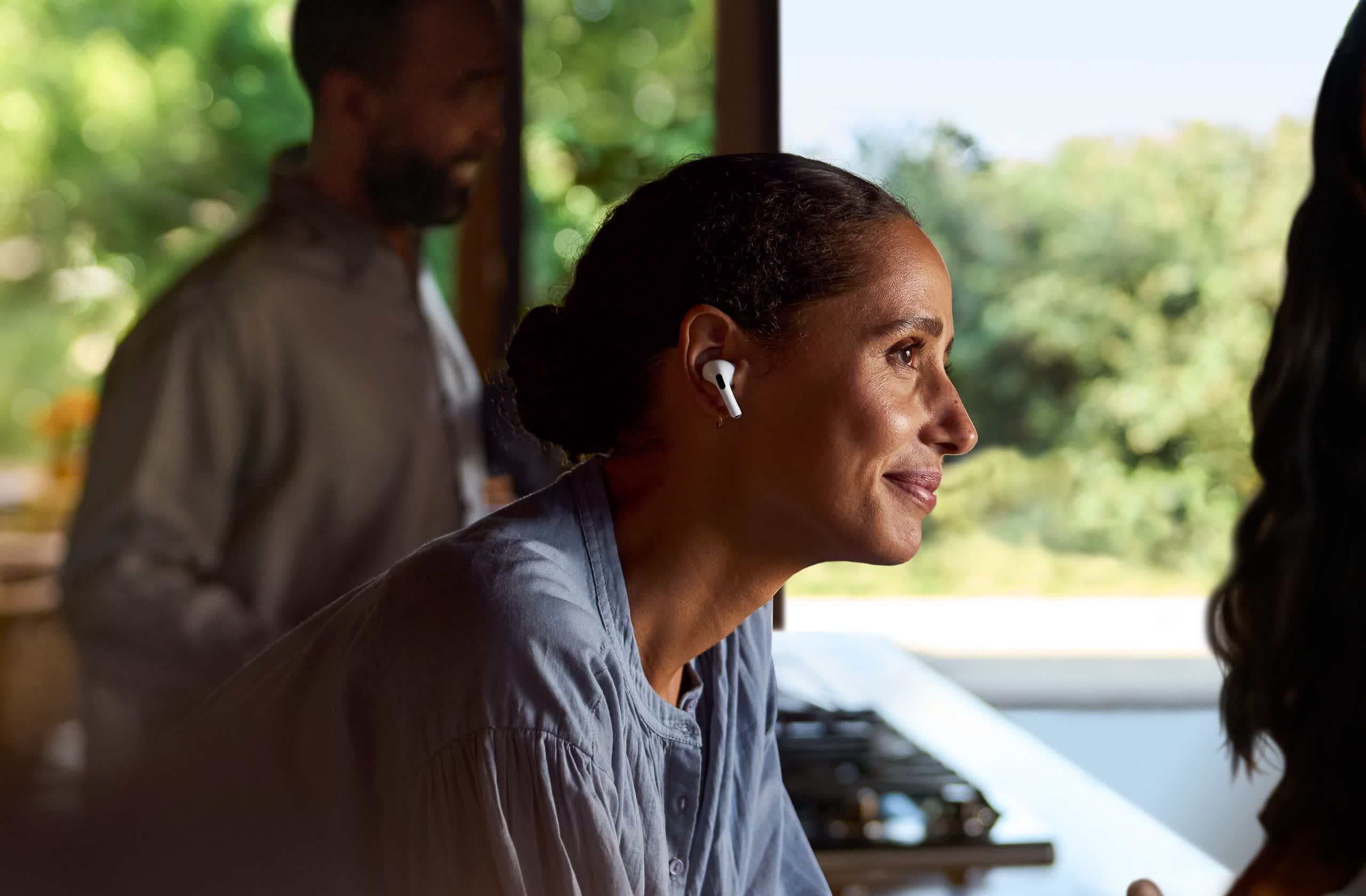 Apple’s 2nd-gen AirPods Pro receive hearing aid authorization from the FDA