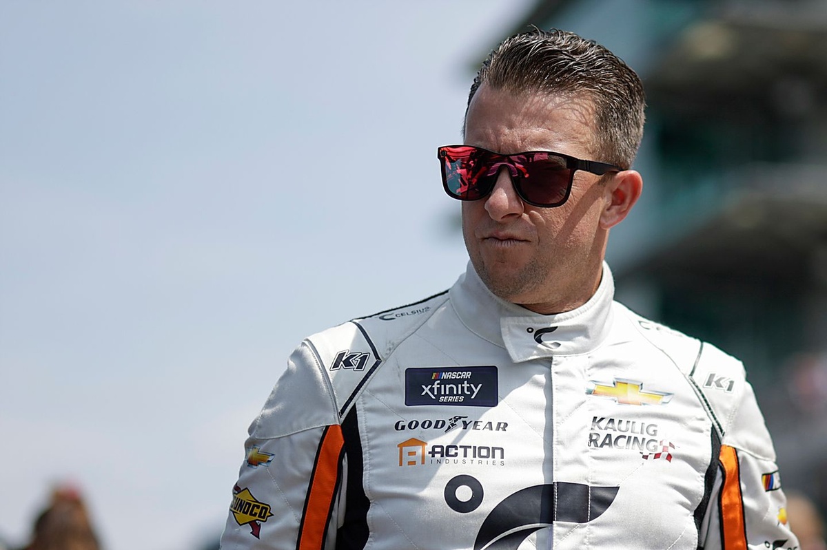 AJ Allmendinger blasts away the nerves with heavy metal