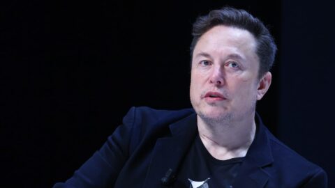 Elon Musk supprime un post sur X concernant des menaces d’assassinat contre Biden et Harris après une vive réaction