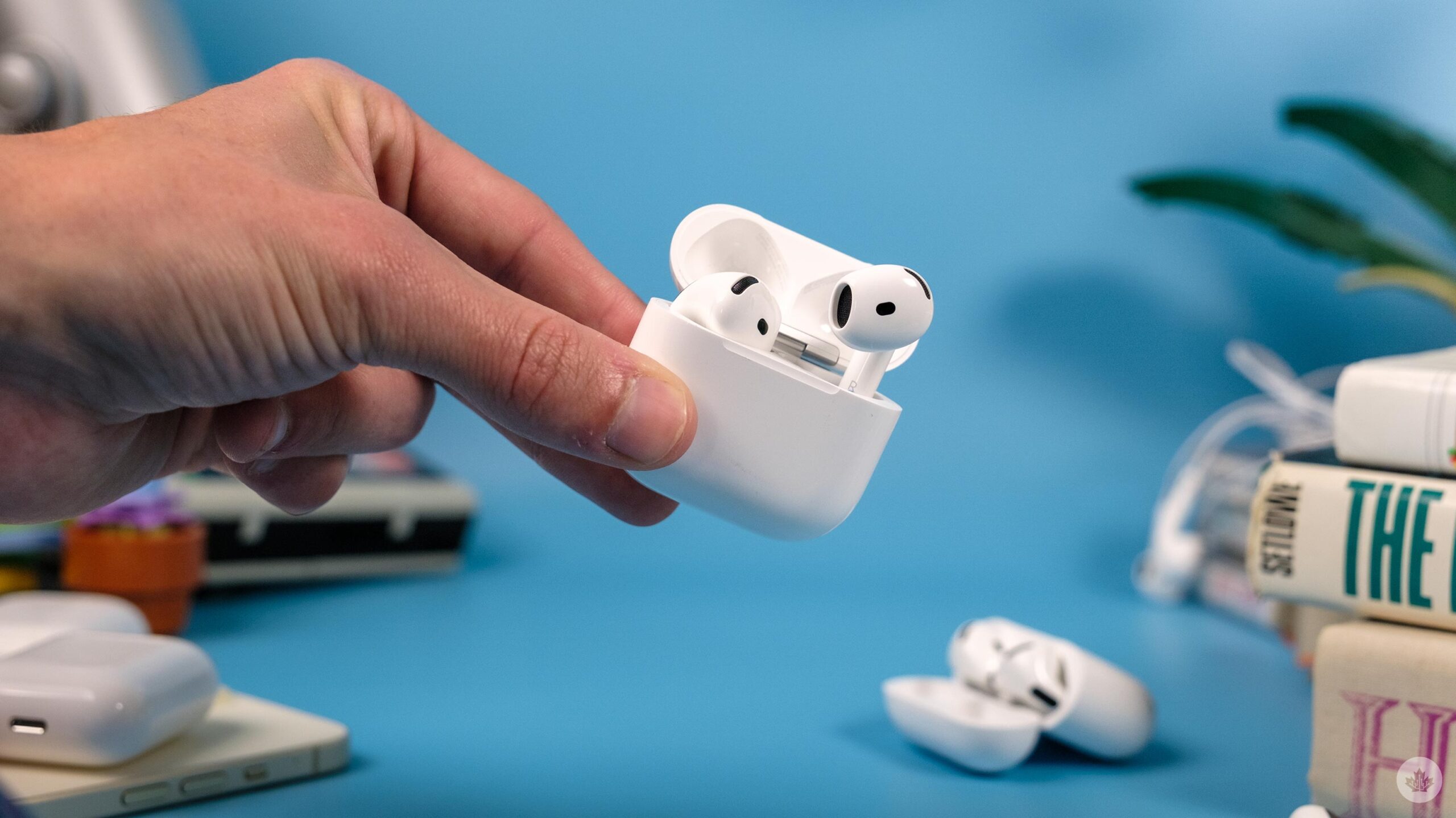 Test des AirPods 4 d’Apple : Une symphonie de deux tonalités