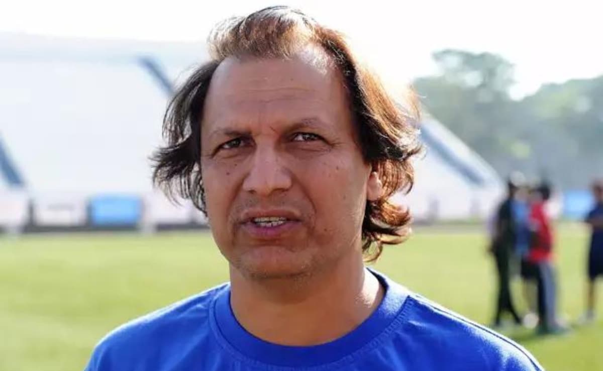 Santosh Kashyap Prend les Rênes de l’Équipe Féminine de Football Indienne !