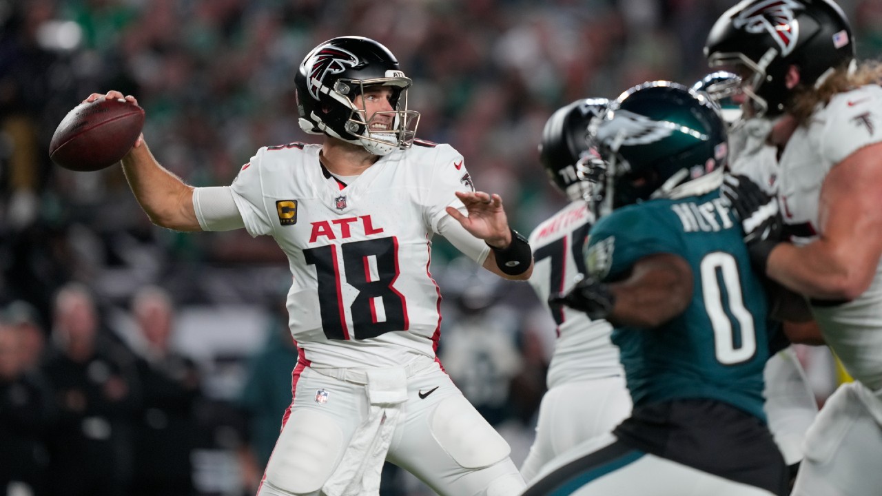 Cousins mène une remontée spectaculaire et les Falcons surprennent les Eagles !