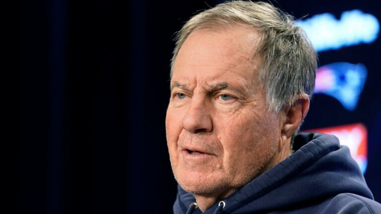 actualités Bill Belichick critique la décision 'discutable' de Jerod Mayo, Patriots