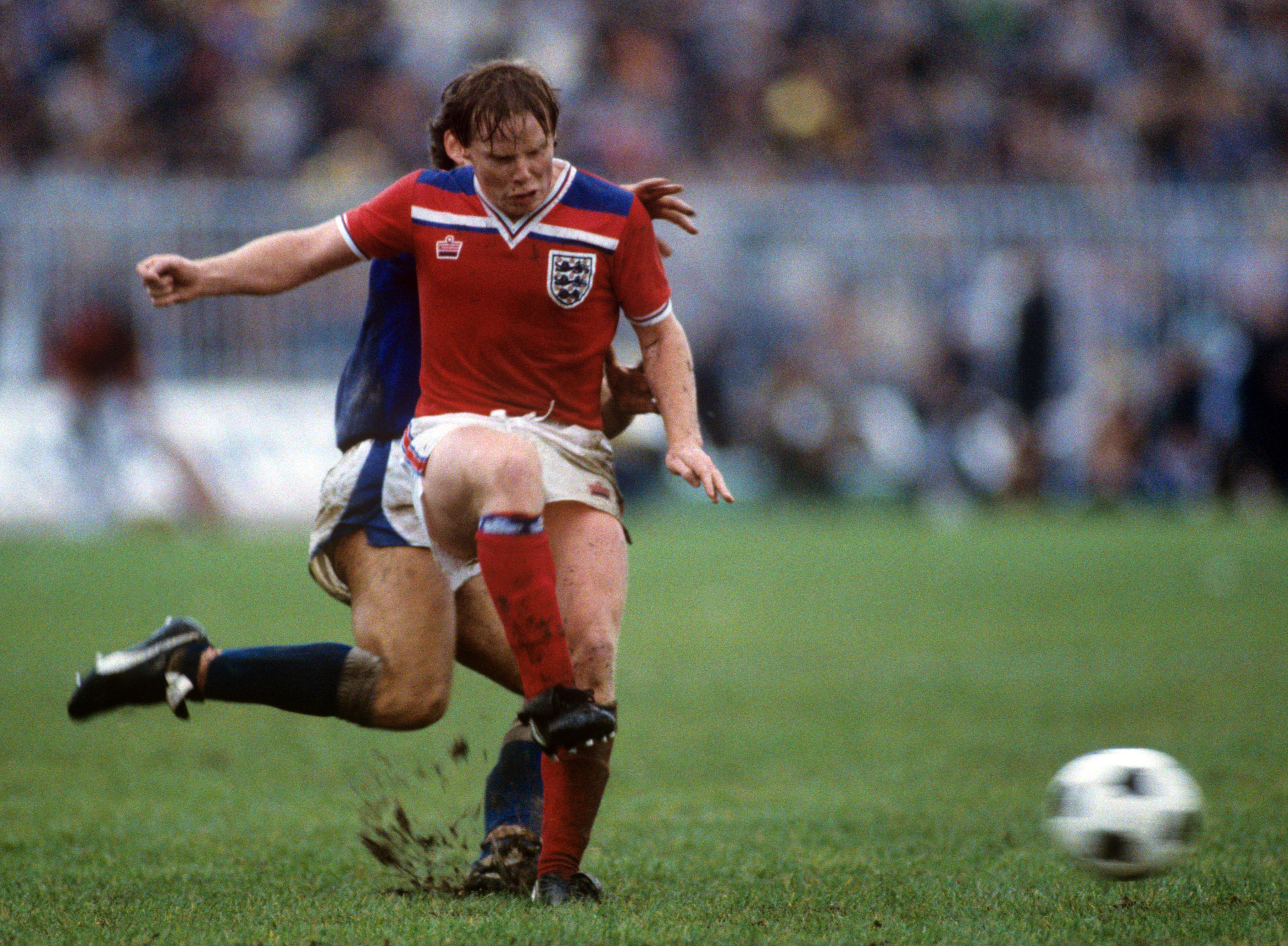 Sammy Lee en action pour l'Angleterre en 1982