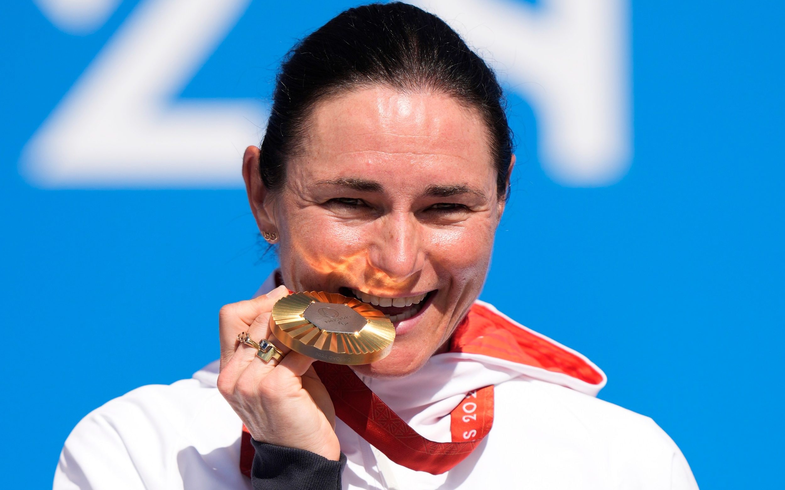 Sarah Storey avec sa médaille d'or