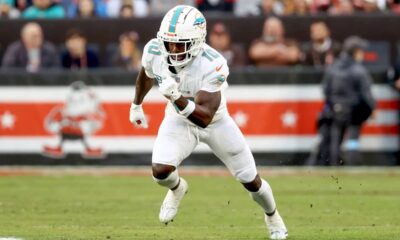 Les Dolphins rencontrent Tyreek Hill pour résoudre une situation ‘inacceptable’ lors de la finale de saison